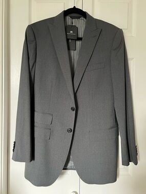 Banana Republic Monogram Men's Gray Two-Button Suit Jacket - Size 38 Reg